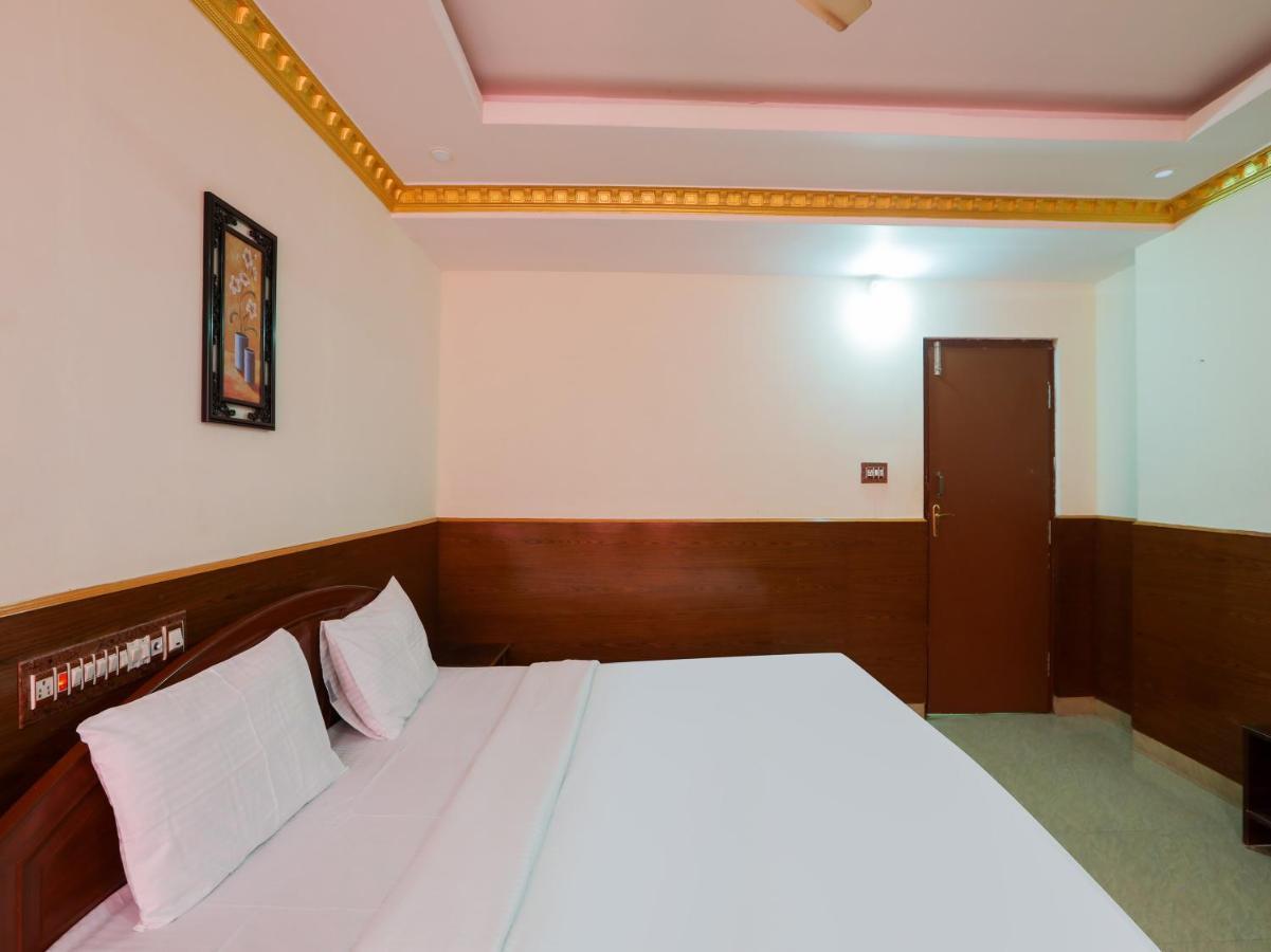Capital O 84002 Hotel Top In Town President Kushālnagar 外观 照片