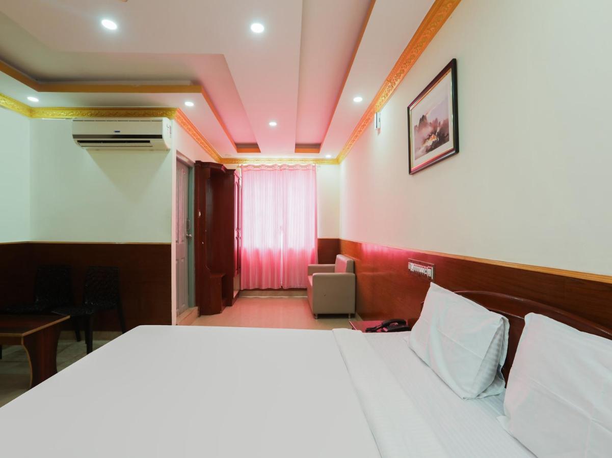 Capital O 84002 Hotel Top In Town President Kushālnagar 外观 照片