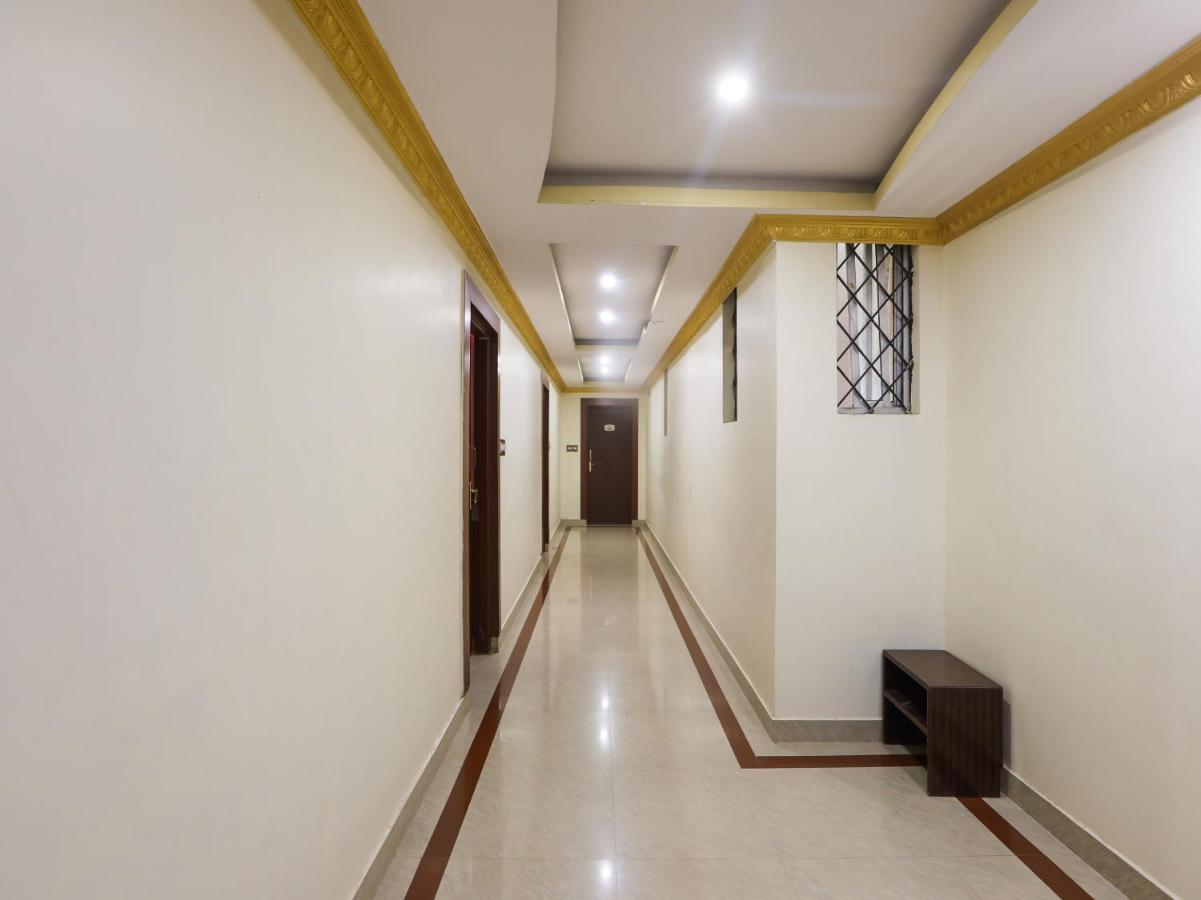 Capital O 84002 Hotel Top In Town President Kushālnagar 外观 照片